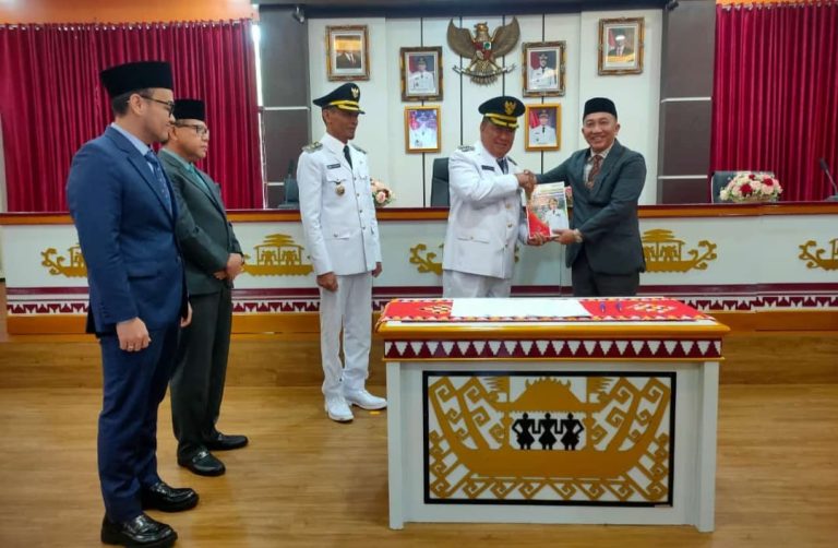 Serah Terima Jabatan Pj Bupati kepada Bupati Tanggamus
