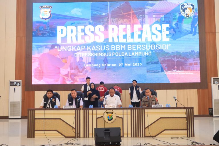 Polda Lampung Ungkap Kasus Pencampuran Bahan Bakar Minyak Pertalite, 2 Tersangka Diamanka