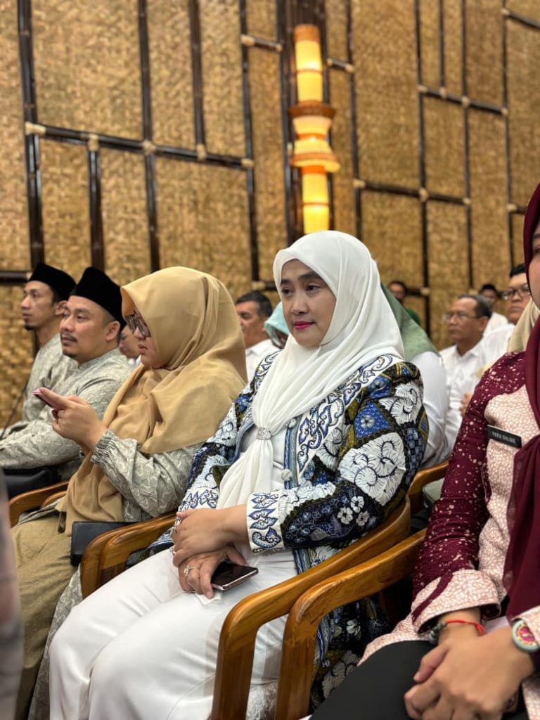 Hadiri Pengukuhan MUI Jawa Barat, Wakil Wali Kota Cirebon Perkuat Sinergi Ulama-Umara demi Kemaslahatan Umat