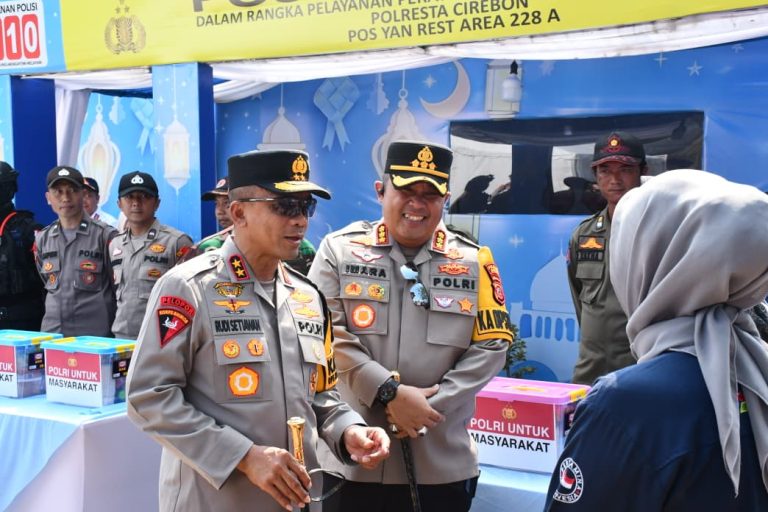 *Kapolda Jabar Cek Pos Pelayanan Rest Area 228A, Pastikan Kesiapan Ops Ketupat Lodaya 2026 di Wilayah Polresta Cirebon*