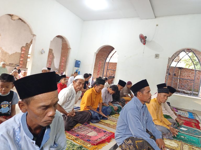 *Sholat Idul Fitri 1447 H di Mushola Al-Hidayah Surapandan Berlangsung Khidmat*