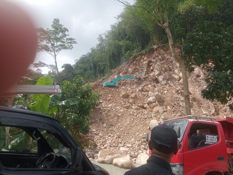 *PW-FRN Counter Polri Desak Polresta Cirebon Tindak Tegas Dugaan Galian C Ilegal di Desa Bobos*