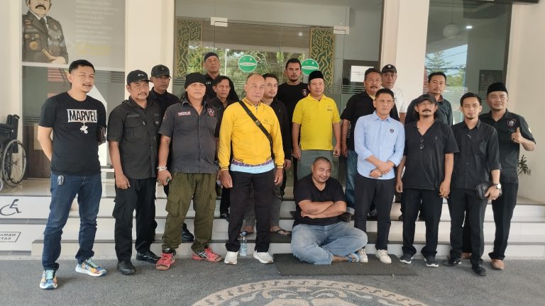*AMCB Ancam Gelar Aksi Besar-besaran Terkait Penunjukan Plt. Kajari Kabupaten Cirebon*