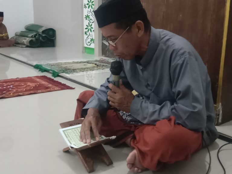 *Sambut Tahun Baru Islam 1448 H, Jamaah Mushola Al-Hidayah Surapandan Gelar Pembacaan Surat Yasin Bersama*