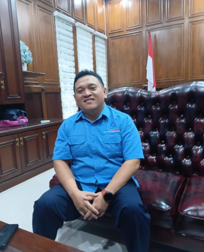 Agus Tri Suharyono, SE, MM. Direktur utama PDAM Tirta Gemilang Magelang Agus Tri Suharyono, SE, MM. Direktur utama PDAM Tirta Gemilang Magelang
